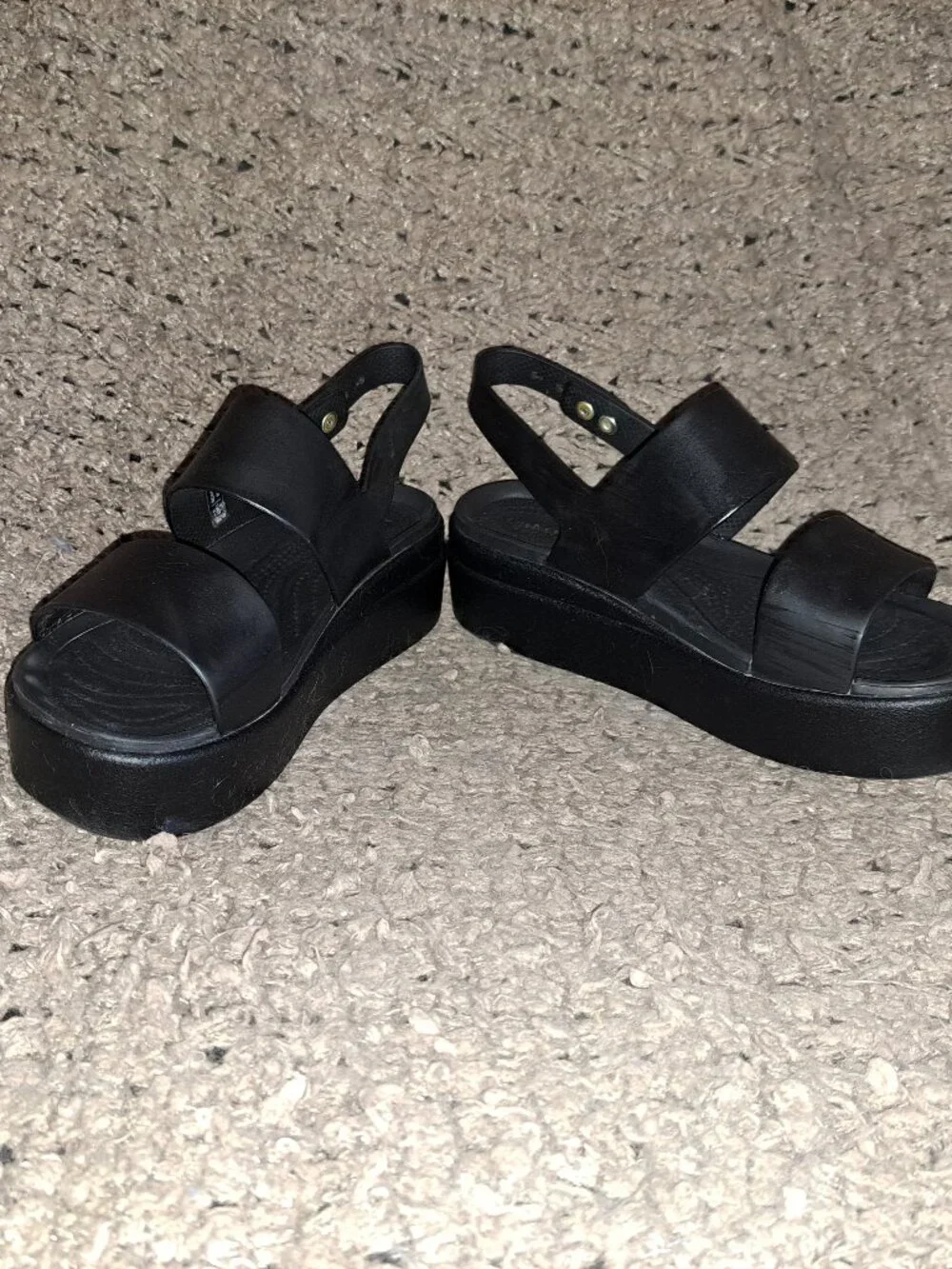 CROCS-Brooklyn-Low Wedge Platform Sandals-LiteRide-Sz 6-Excellent - Picture 4 of 8